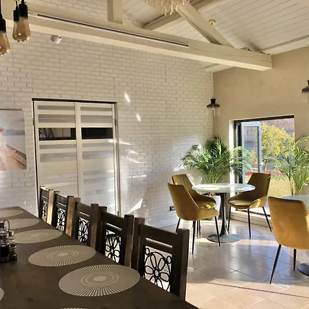 Ξενοδοχείο Drive Point