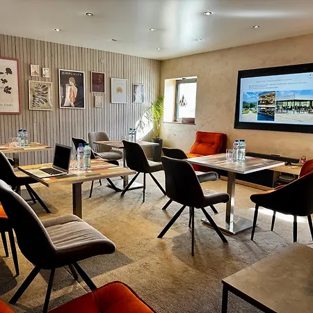 فندق Drive Point 3*