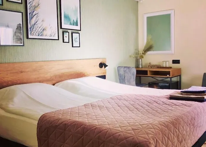 فندق Drive Point