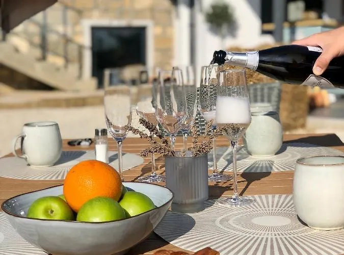 Drive Point فندق 3*