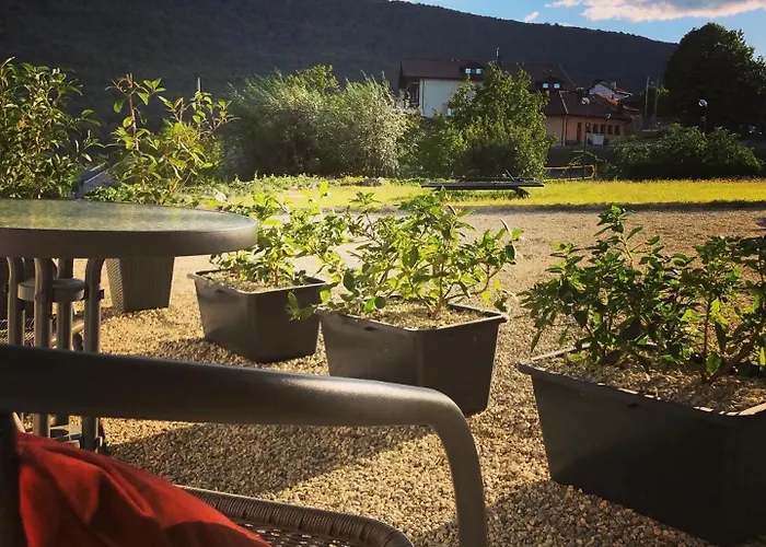 Drive Point فندق 3*