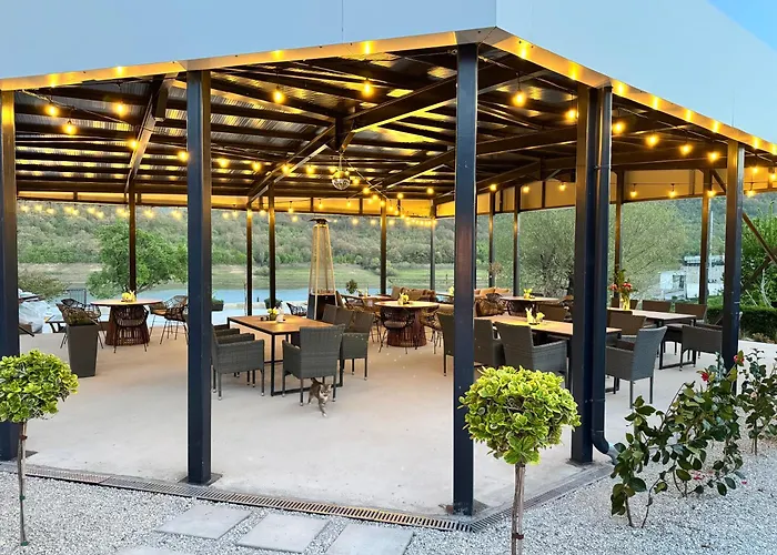 فندق Drive Point