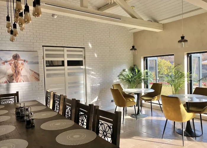 فندق Drive Point