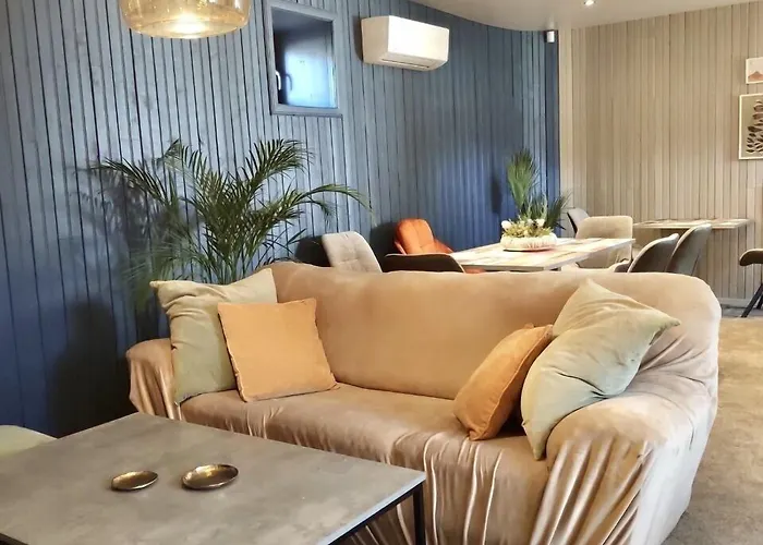 فندق Drive Point 3*