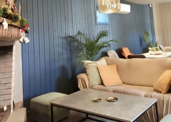 Drive Point فندق 3*