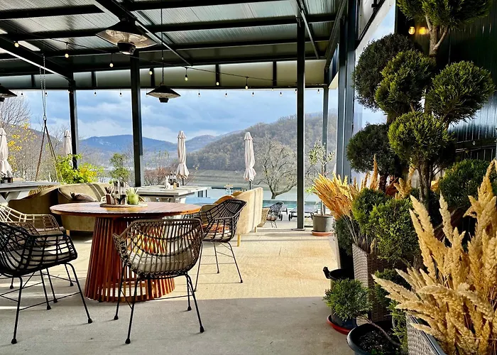 فندق Drive Point 3*