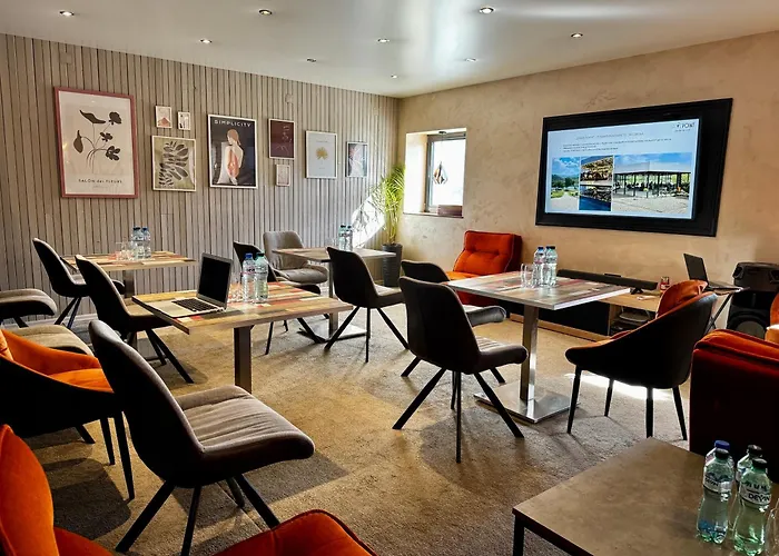 فندق Drive Point 3*